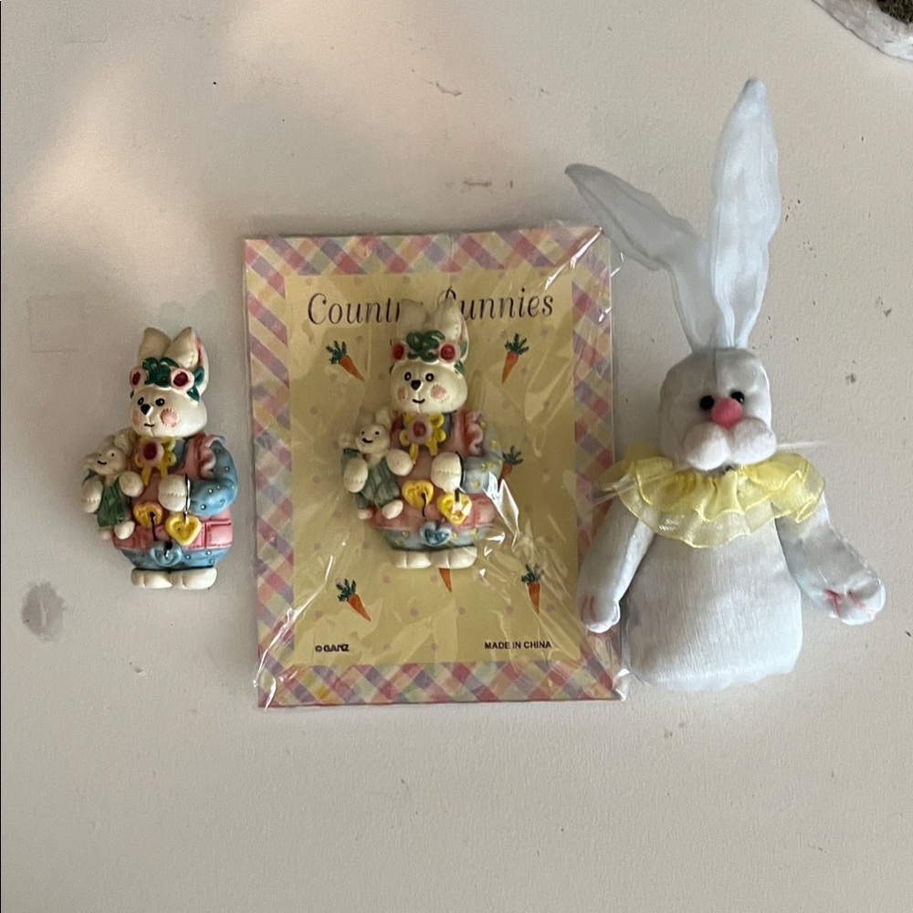 Pastel Brooch Set Just in time for Easter.